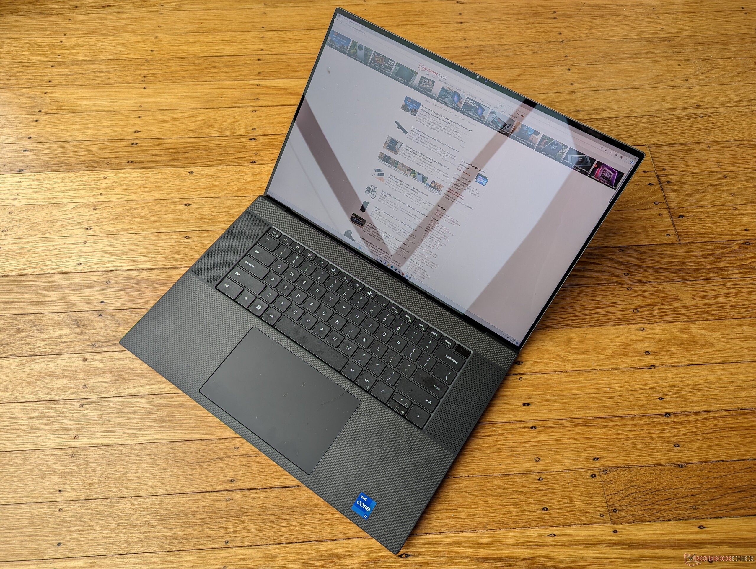 Dell XPS 17 laptop 4K RTX 4080 i9